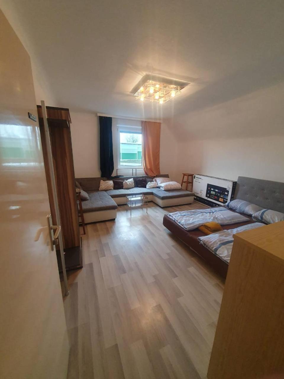 Cozy Rooms In An Elegant House เวียนนา ภายนอก รูปภาพ